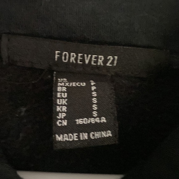 FOREVER 21 SWEATSHIRT - Picture 3 of 3